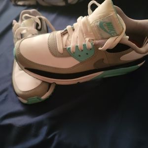 Nike Air Max 90- size 5.5y - color aqua grey